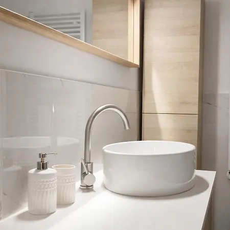 Casetta Robinie Como