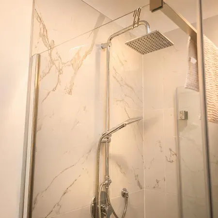 Casetta Robinie 아파트 *