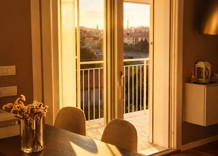 Casetta Robinie * Como